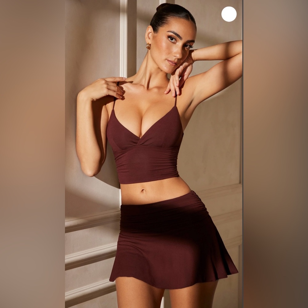 Oh Polly V neck ruched crop top and ruched micro mini short in brown, size 4